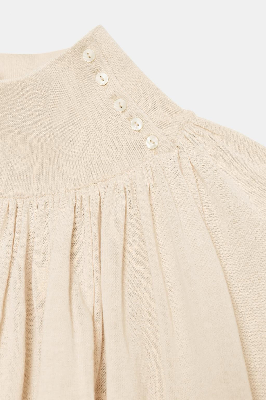 Flowing blouse