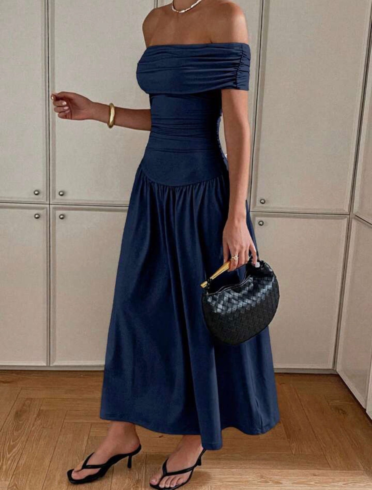 Elegant Off-Shoulder Maxi Dress